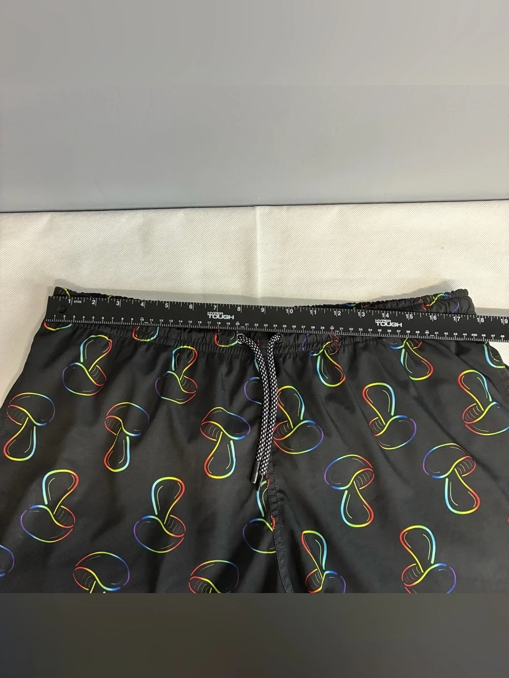 ENNEA Swim Trunks Men’s XL  Black Multicolor Mushroom Mesh Lining 3 Pockets Flaw
